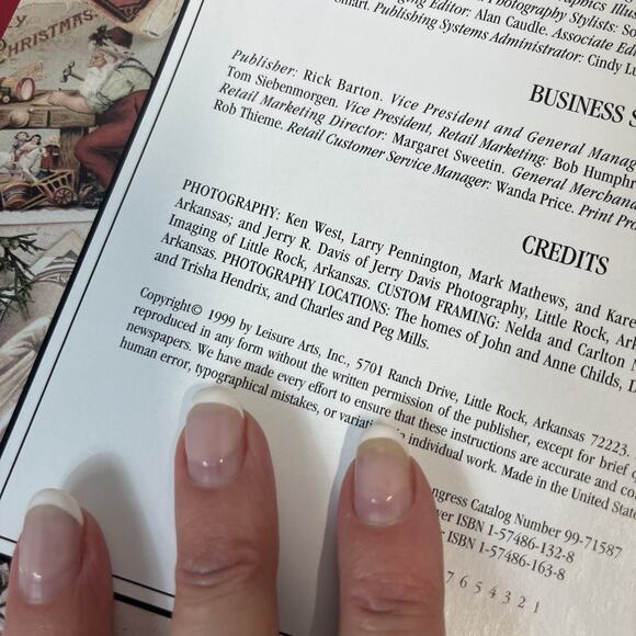 Santa Claus An American Treasure Leisure Arts Cross Stitch Pattern Book 1999 - Picture 3 of 10